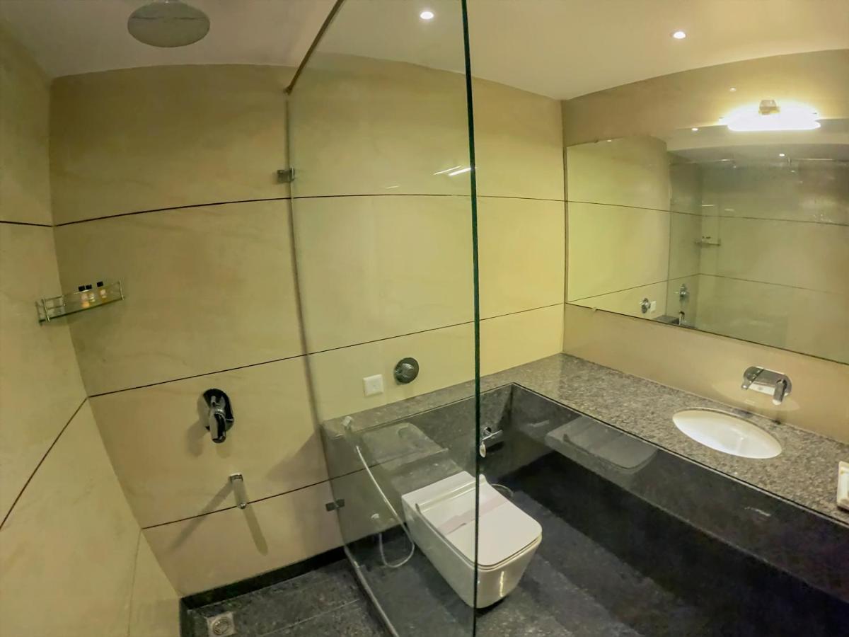 Hotel Hira Inn-10Mins From Railway Station & Bus Station Allāhābād Junction Zewnętrze zdjęcie