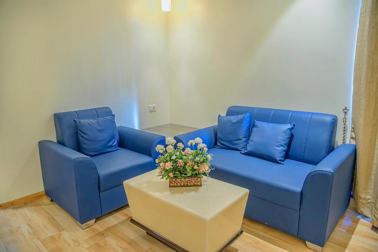 Hotel Hira Inn-10Mins From Railway Station & Bus Station Allāhābād Junction Zewnętrze zdjęcie