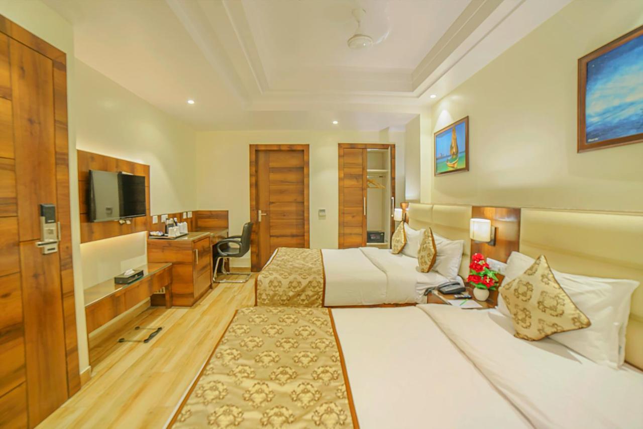 Hotel Hira Inn-10Mins From Railway Station & Bus Station Allāhābād Junction Zewnętrze zdjęcie