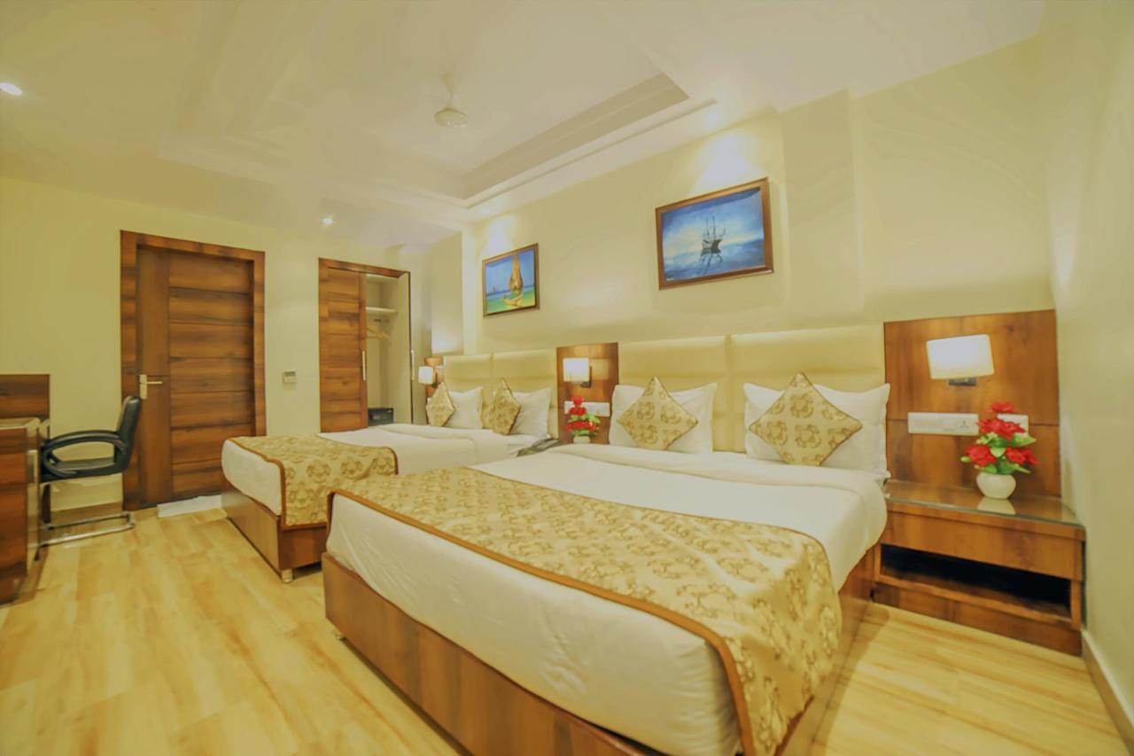 Hotel Hira Inn-10Mins From Railway Station & Bus Station Allāhābād Junction Zewnętrze zdjęcie